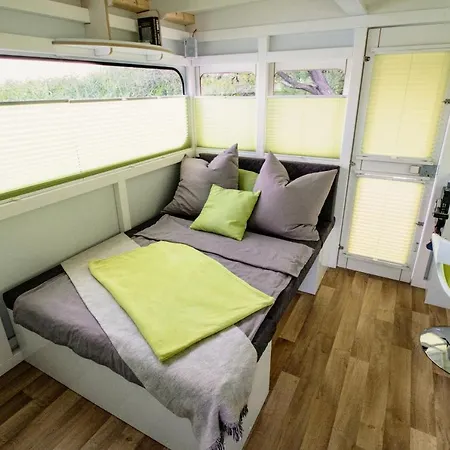 Hausboot Fiona Im Yachthafen Berlin-schmoeckwitz Auf Der Spree Und Dem Mueggelsee Von Anfang April Bis Ende Oktober