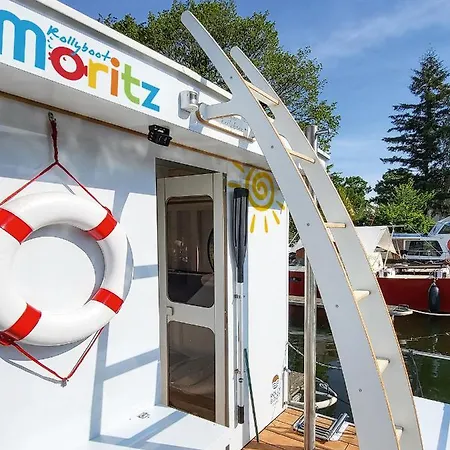 Botel Hausboot Fiona Im Yachthafen Berlin-schmoeckwitz Auf Der Spree Und Dem Mueggelsee Von Anfang April Bis Ende Oktober